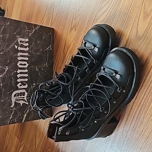 Demonia Bratty 32 Shoes